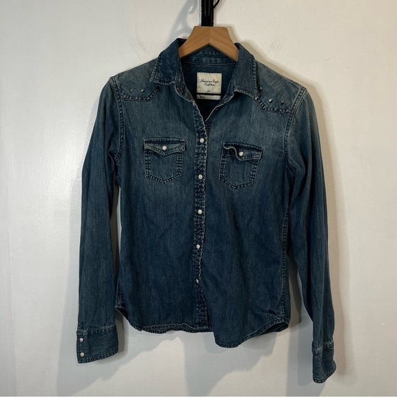Women’s | American Eagle Blue Denim Pearl Snap Studded Jacket | Small - Picture 3 of 7